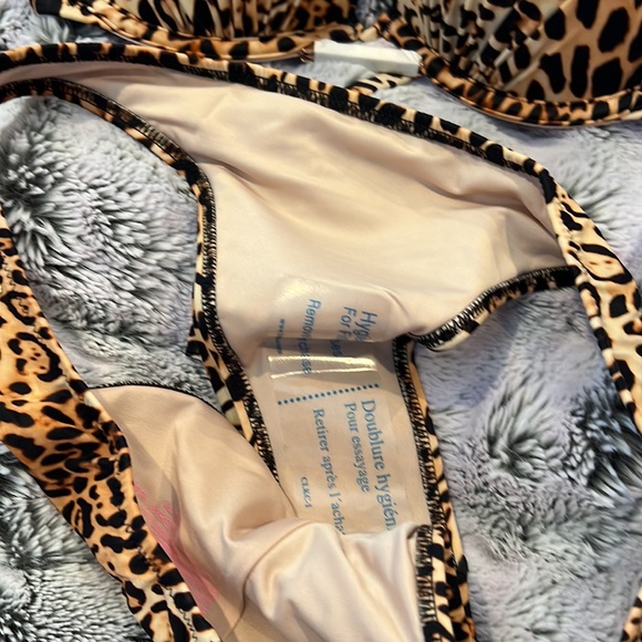 NWT Women’s Victoria Secret Animal Print Bikini - Picture 2 of 5
